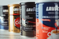 Кофе Lavazza в банках